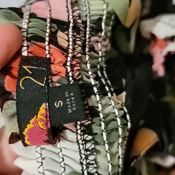 Forever 21 Blouse Size Small - Picture 4 of 4